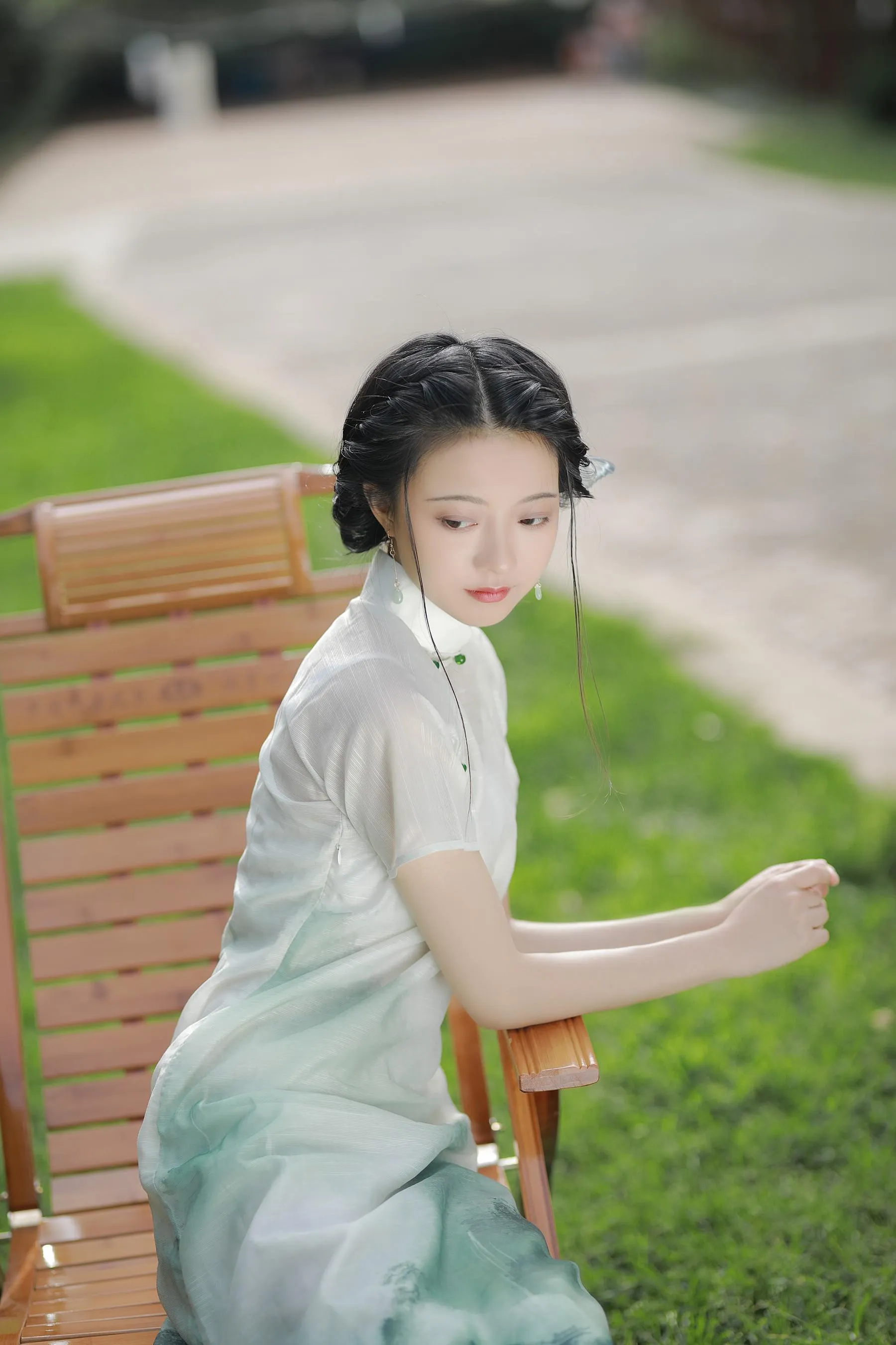 [YITUYU艺图语]2022.09.07 凉风有信 YunFleur [33P]插图1